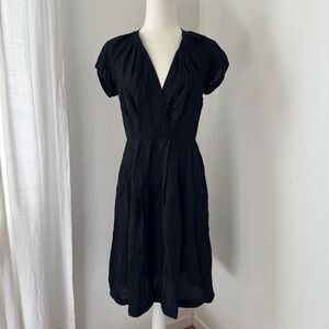 Banana Republic Elegant Black V Neck Dress Women’s Size 4
